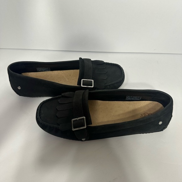 UGG Women's Black Loafers size 8 pre owned Exellent condition. - Picture 5 of 7